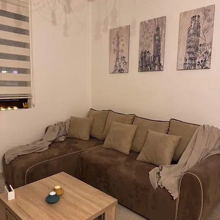 Ema アパート コパオニク